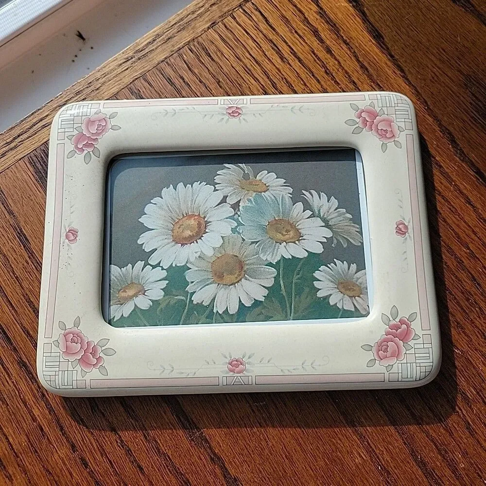 Vintage Ceramic Photo Frame Picture Ivory Floral Shabby & Chic 3 1/2 X 5 Art Dec